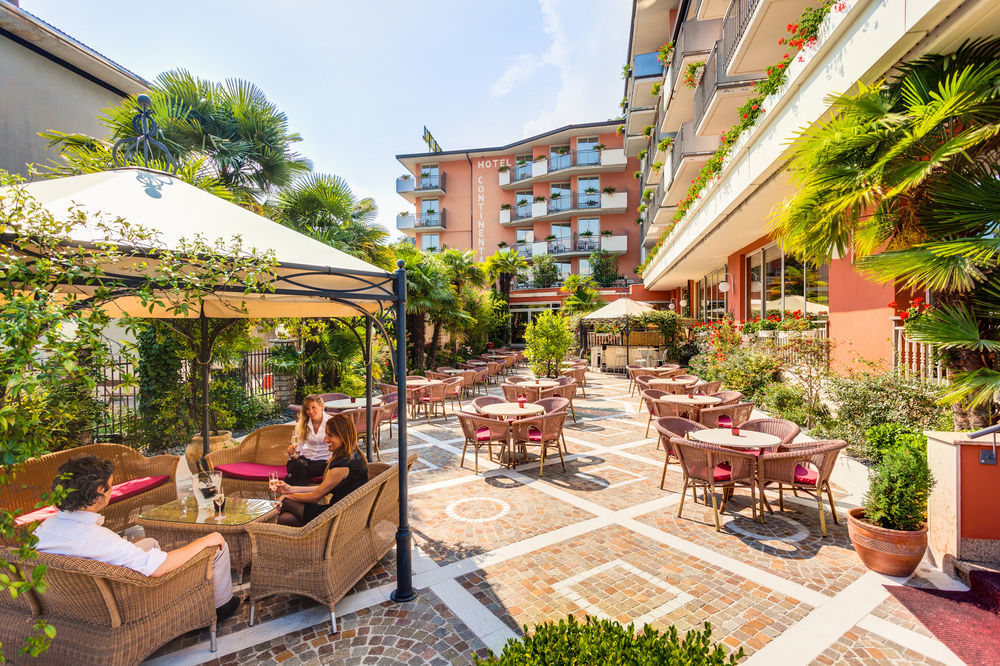 Hotel Continental - Tonelli Hotels Torbole Sul Garda Ngoại thất bức ảnh